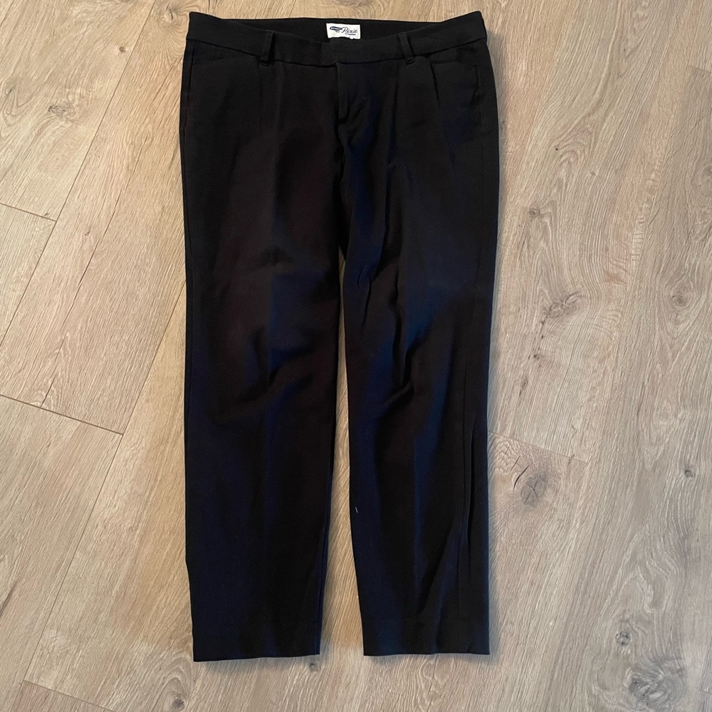 Old Navy Black Pixie Pants